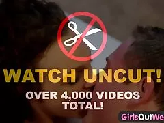 ロッコseefrediは、巨根で相手の次のポイントを経験します 美 乳 スレンダー 動画