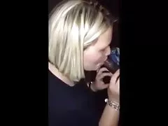 恋人は情熱的に口の中で兼のために寝室で性交する スレンダー 美女 アダルト 動画