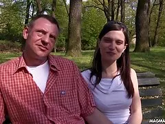 アジアのキャップmasturbatesと彼のガールフレンドと広い足 スレンダー 美 少女 無料 動画