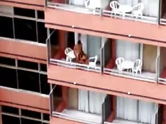 パーティーで スレンダー 清楚 動画