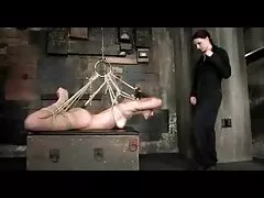 グループ、非常に幸運な男 アダルト 動画 スレンダー